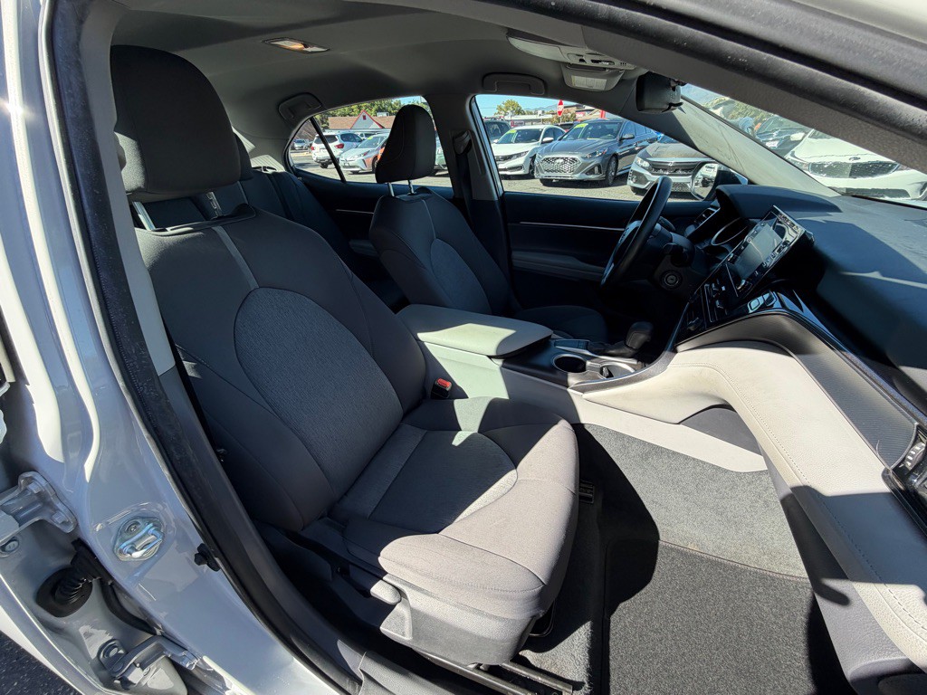 2022 Toyota Camry Image 10