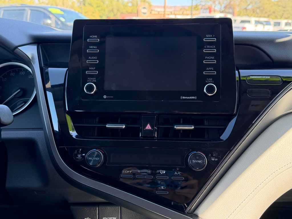2022 Toyota Camry Image 15