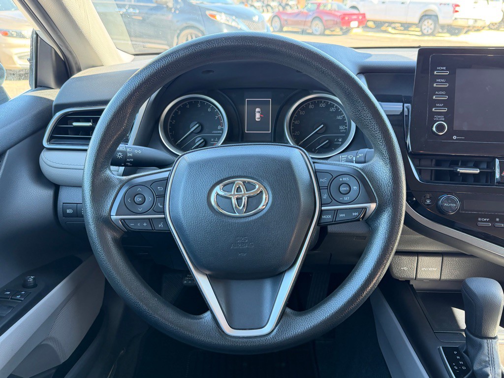 2022 Toyota Camry Image 18