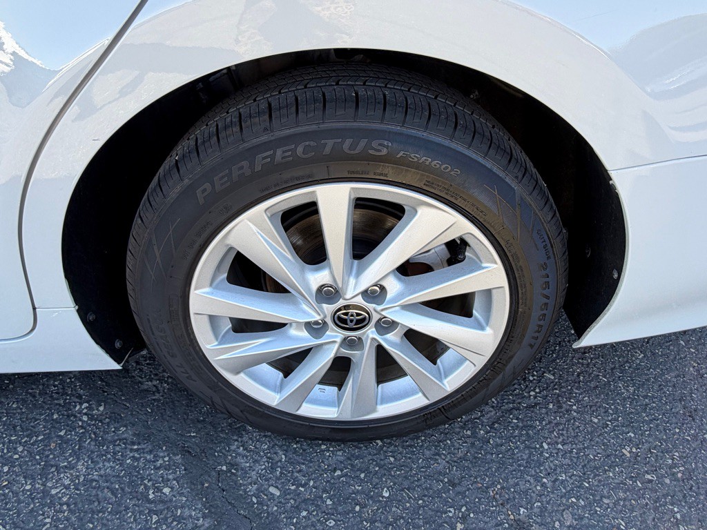 2022 Toyota Camry Image 26