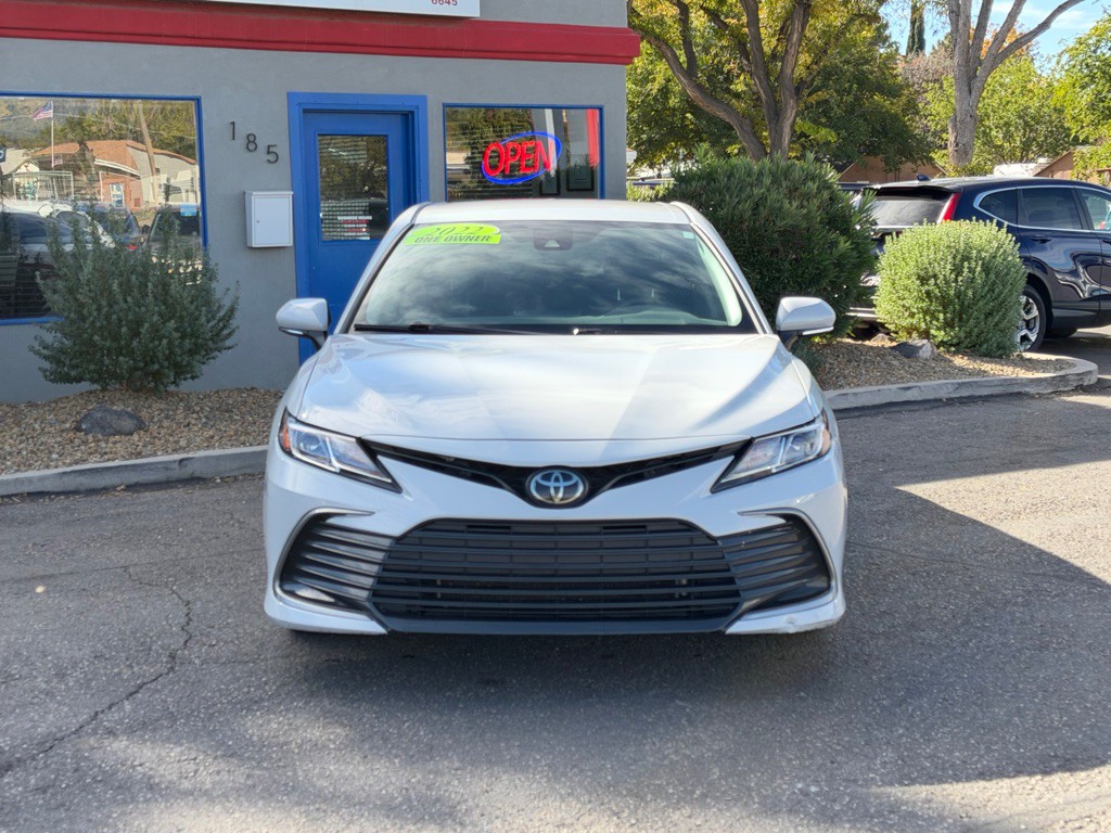 2022 Toyota Camry Image 2