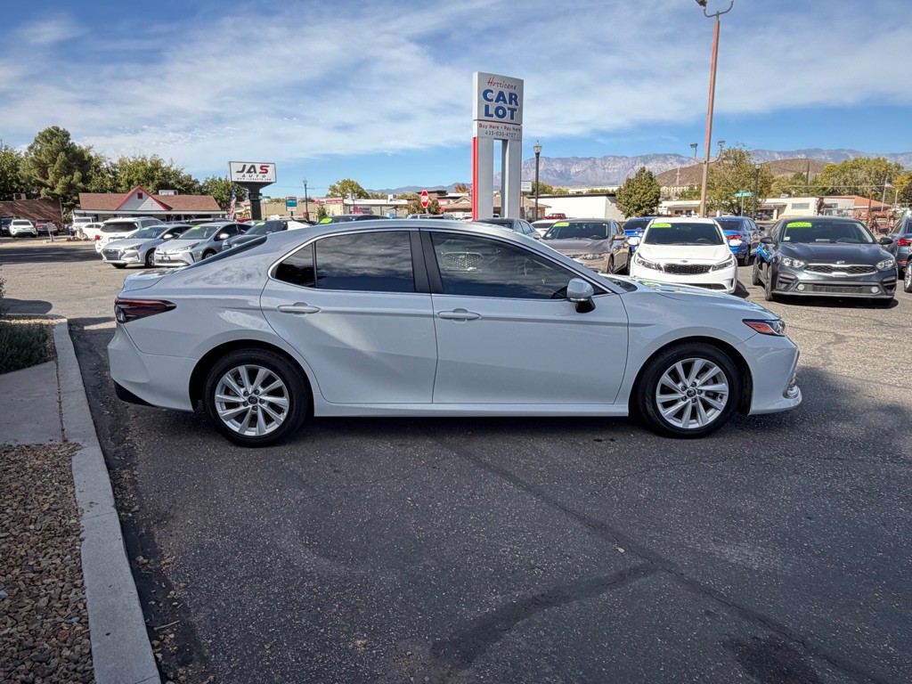 2022 Toyota Camry Image 4