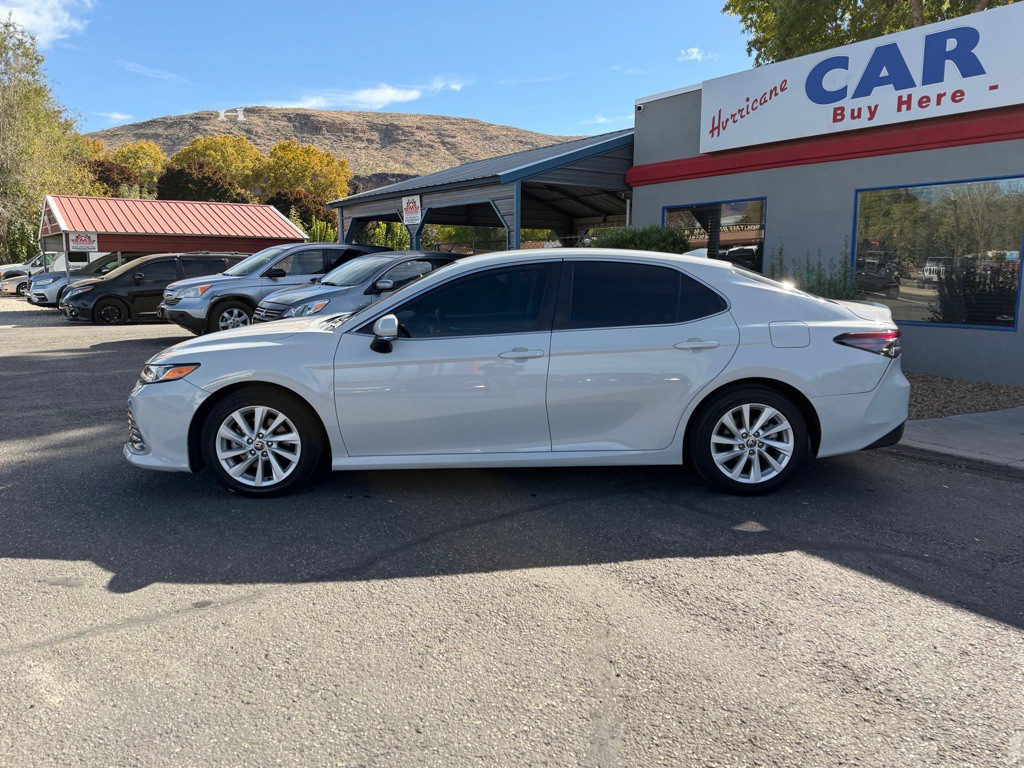 2022 Toyota Camry Image 8