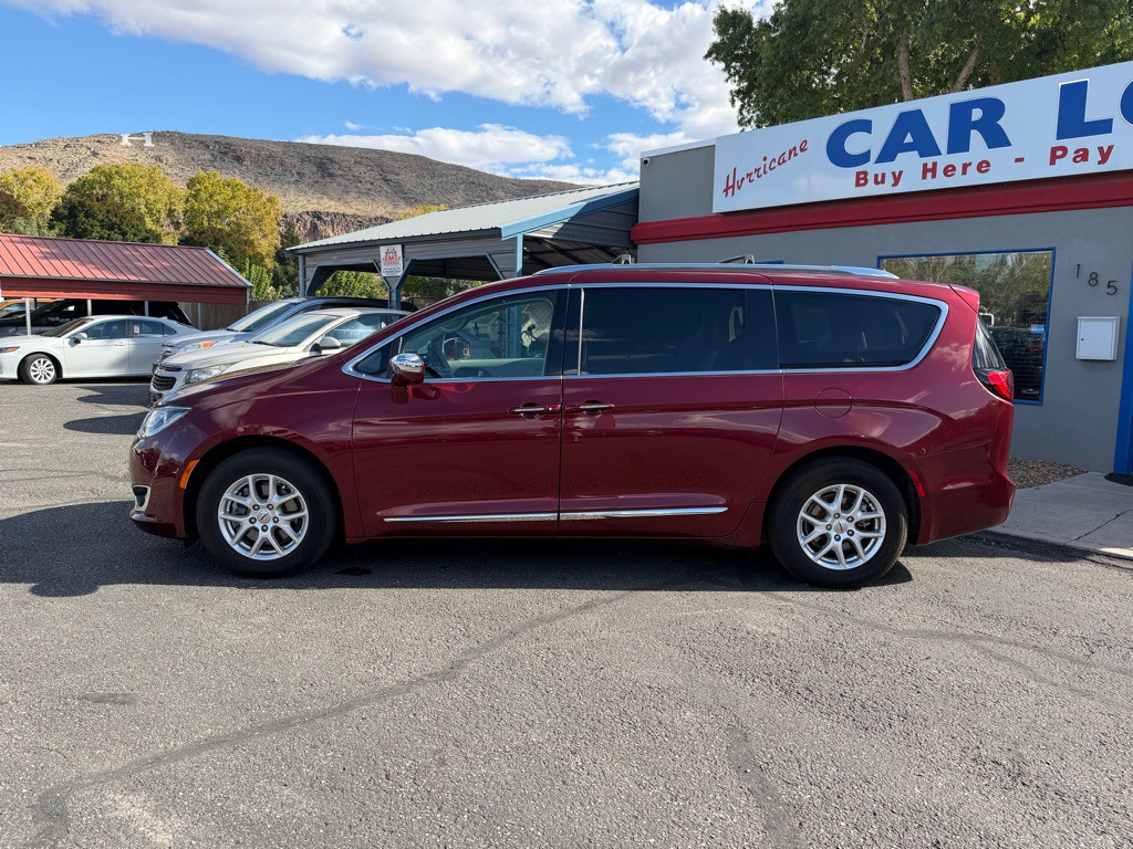 2020 Chrysler Pacifica Image 8