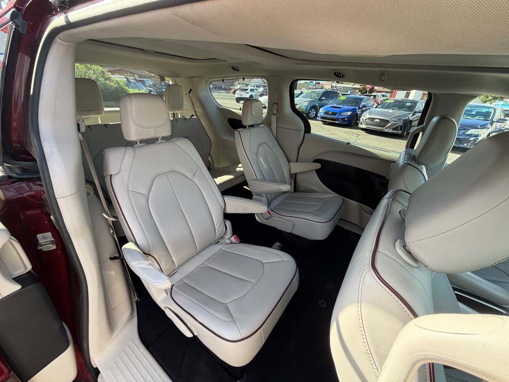 2020 Chrysler Pacifica Image 12