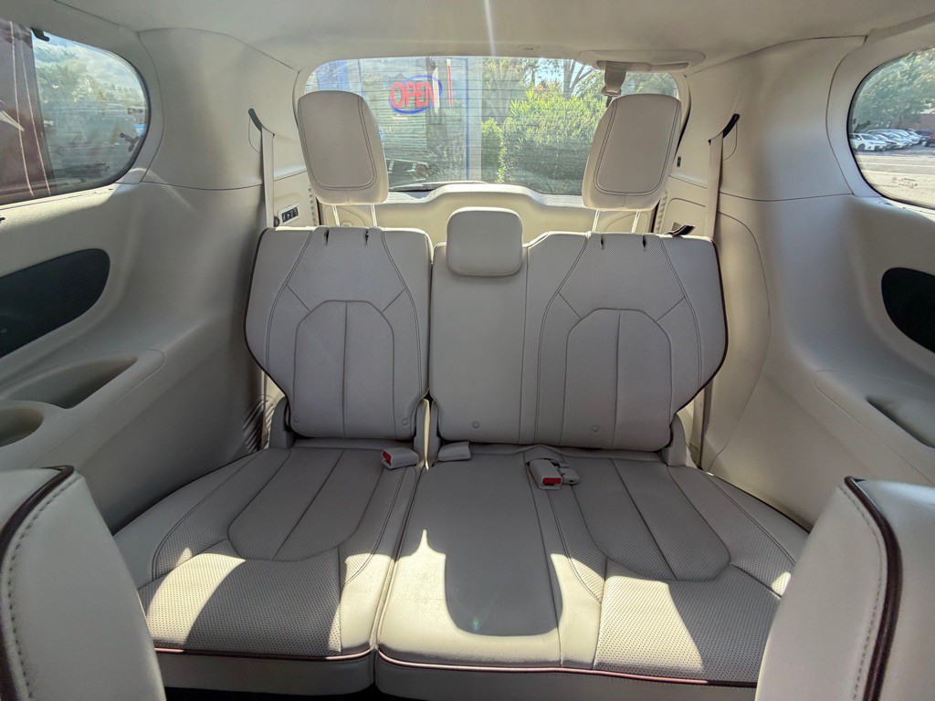 2020 Chrysler Pacifica Image 20