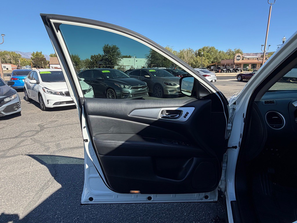 2020 Nissan Pathfinder Image 23