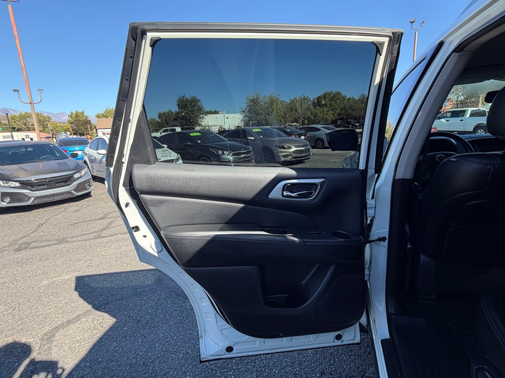 2020 Nissan Pathfinder Image 27