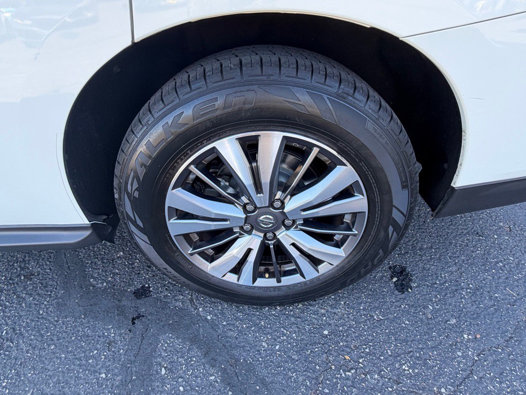 2020 Nissan Pathfinder Image 29