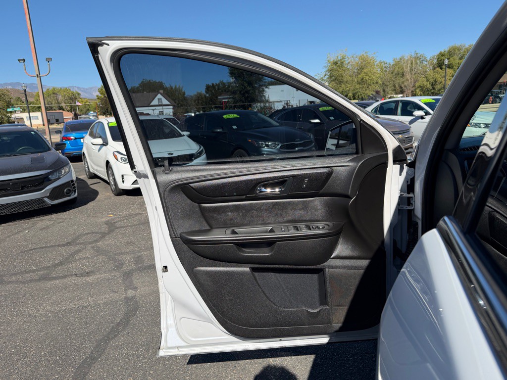 2016 Chevrolet Traverse Image 22