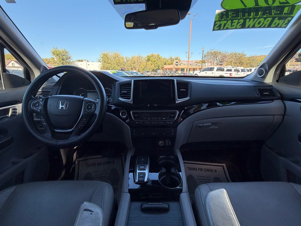 2017 Honda Pilot Image 14