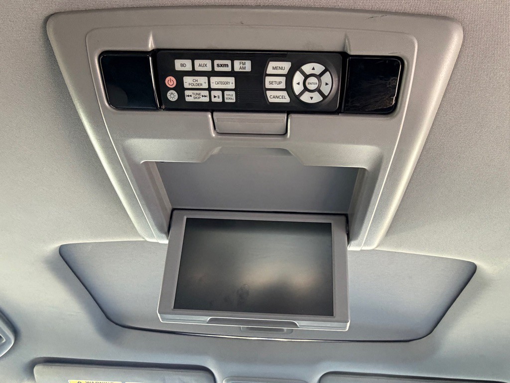 2017 Honda Pilot Image 19