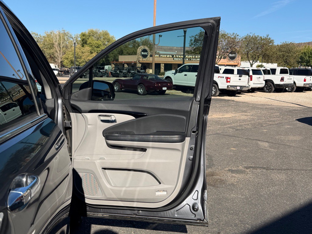 2017 Honda Pilot Image 29