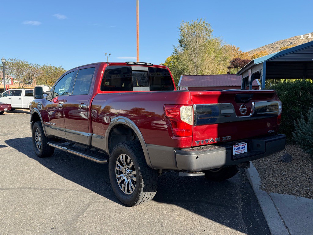 2016 Nissan Titan Image 7