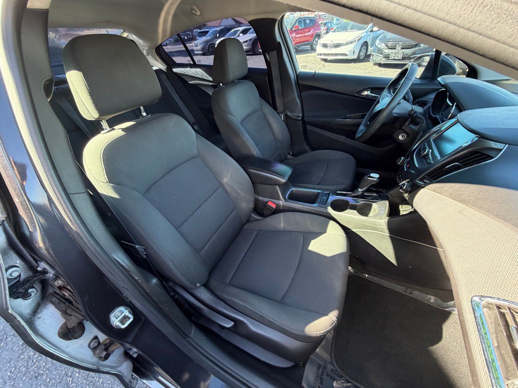 2016 Chevrolet Cruze Image 10