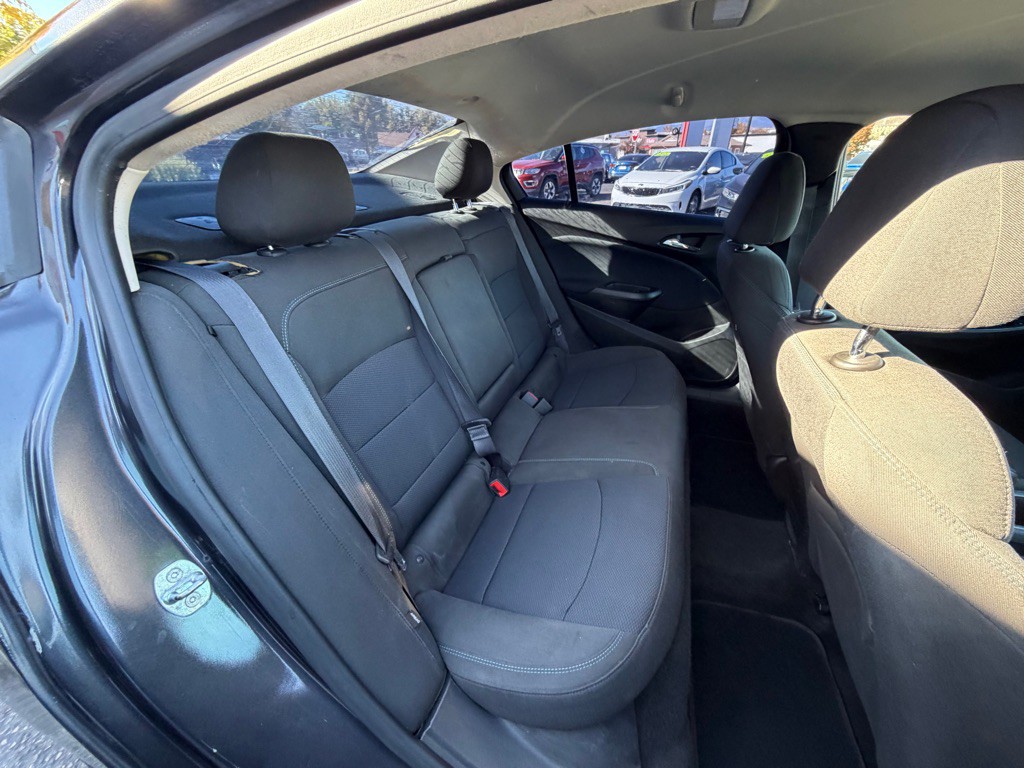 2016 Chevrolet Cruze Image 12