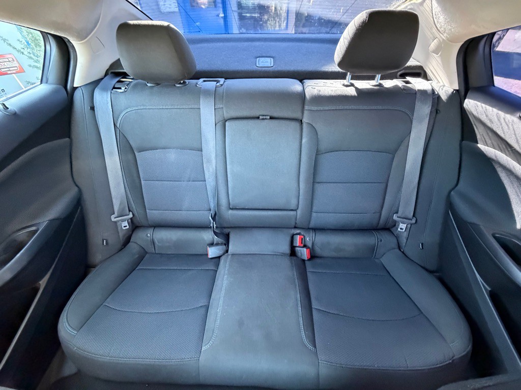 2016 Chevrolet Cruze Image 18