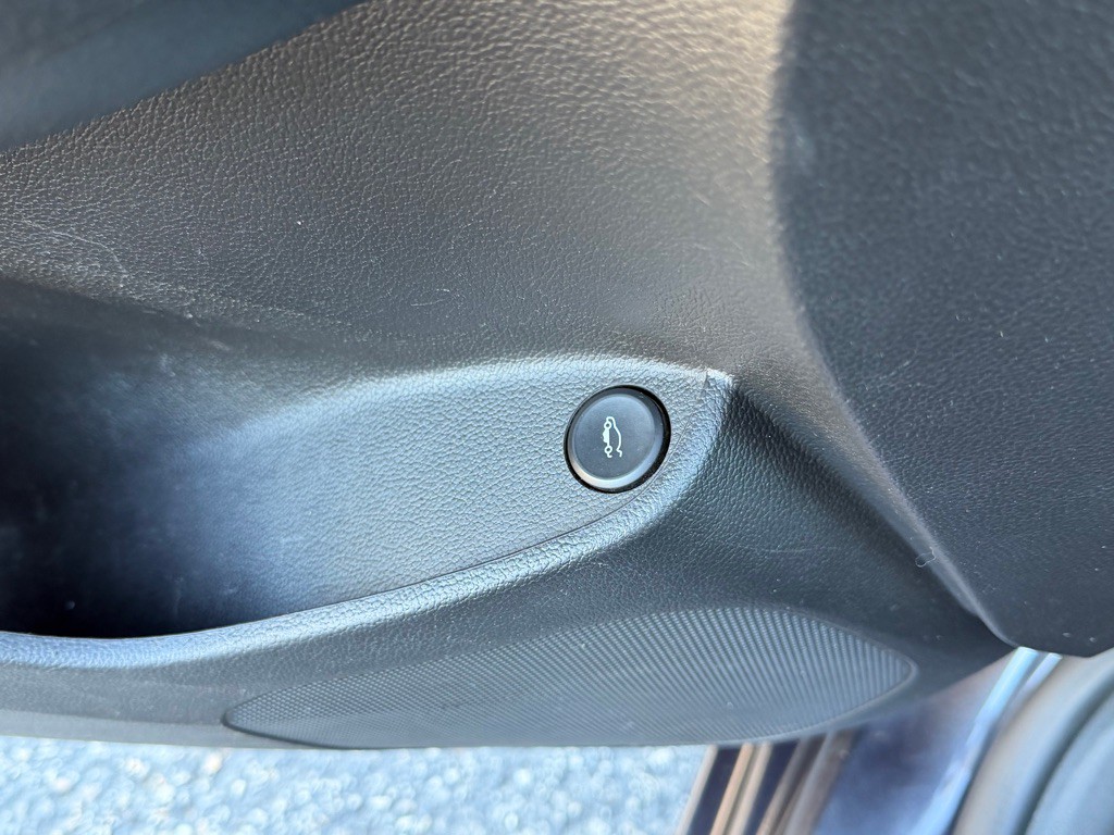 2016 Chevrolet Cruze Image 22