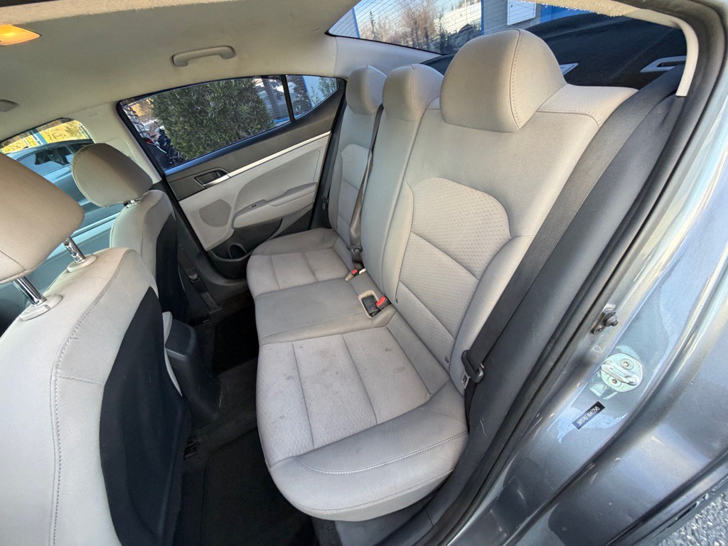 2019 Hyundai Elantra Image 11