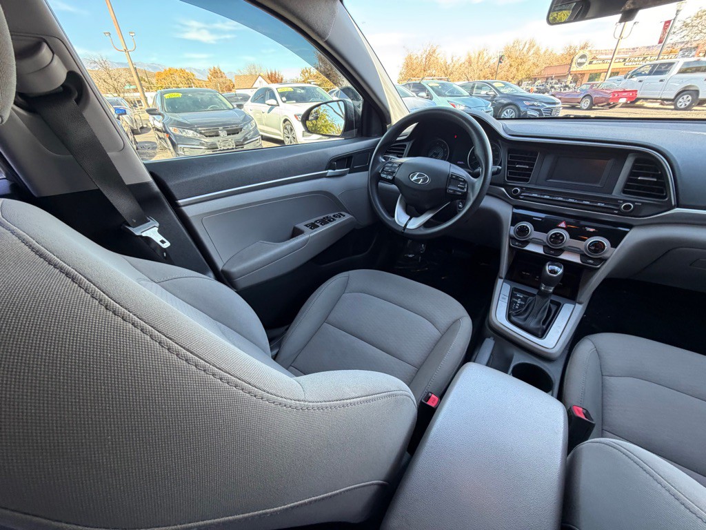 2019 Hyundai Elantra Image 13