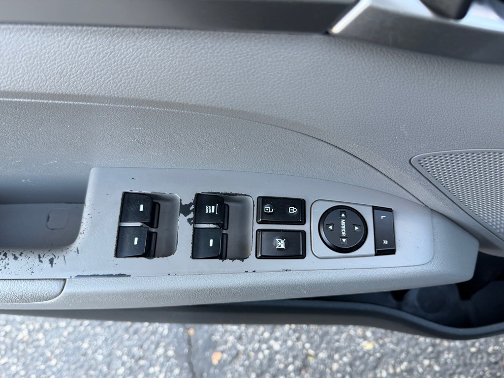 2019 Hyundai Elantra Image 21