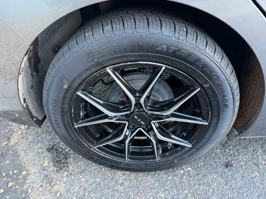 2019 Hyundai Elantra Image 25