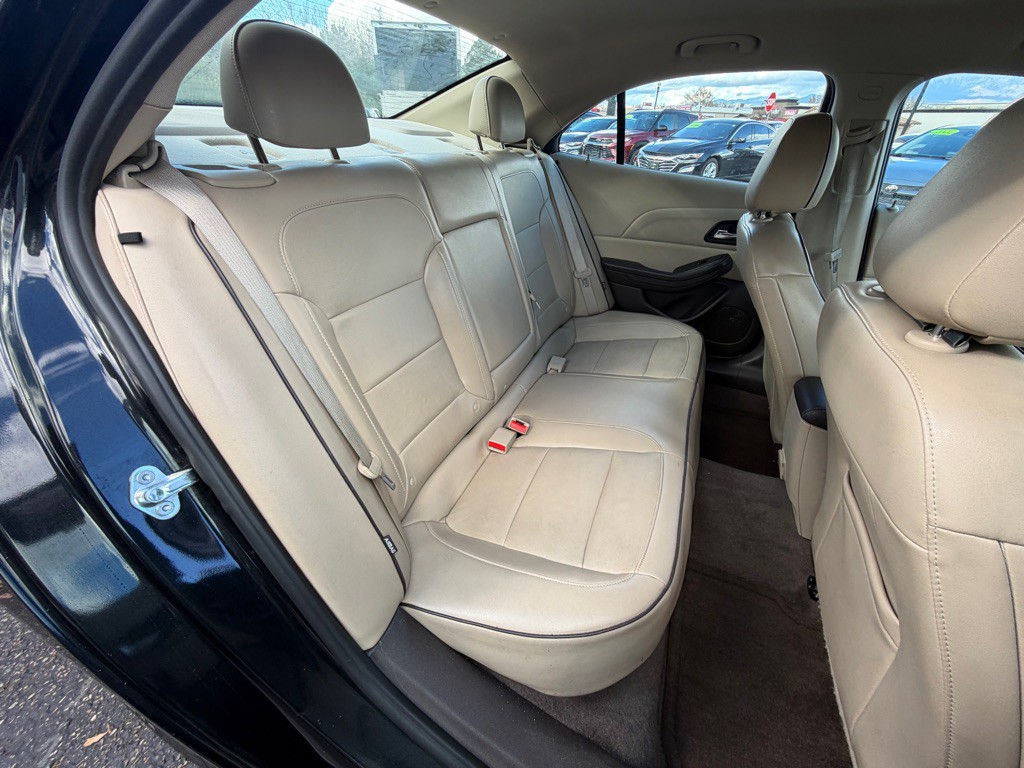 2015 Chevrolet Malibu Image 12