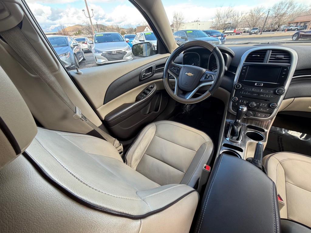 2015 Chevrolet Malibu Image 13