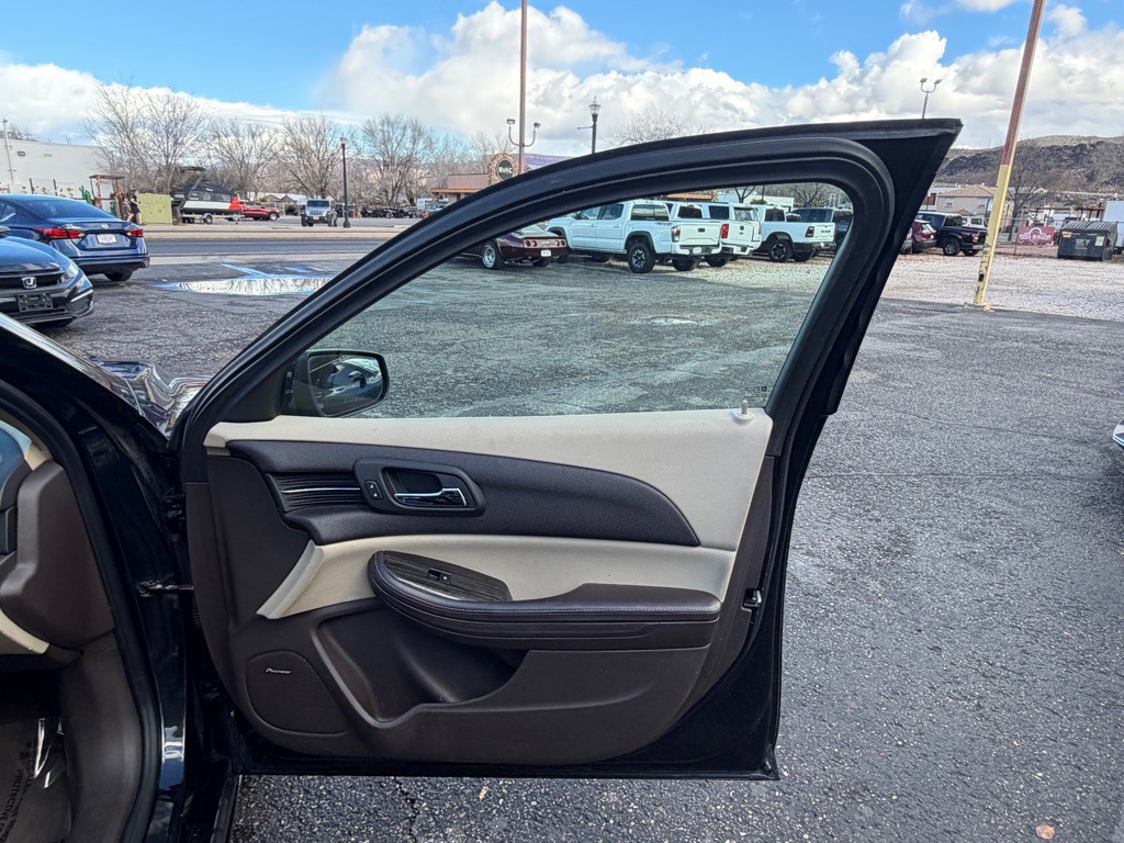 2015 Chevrolet Malibu Image 24