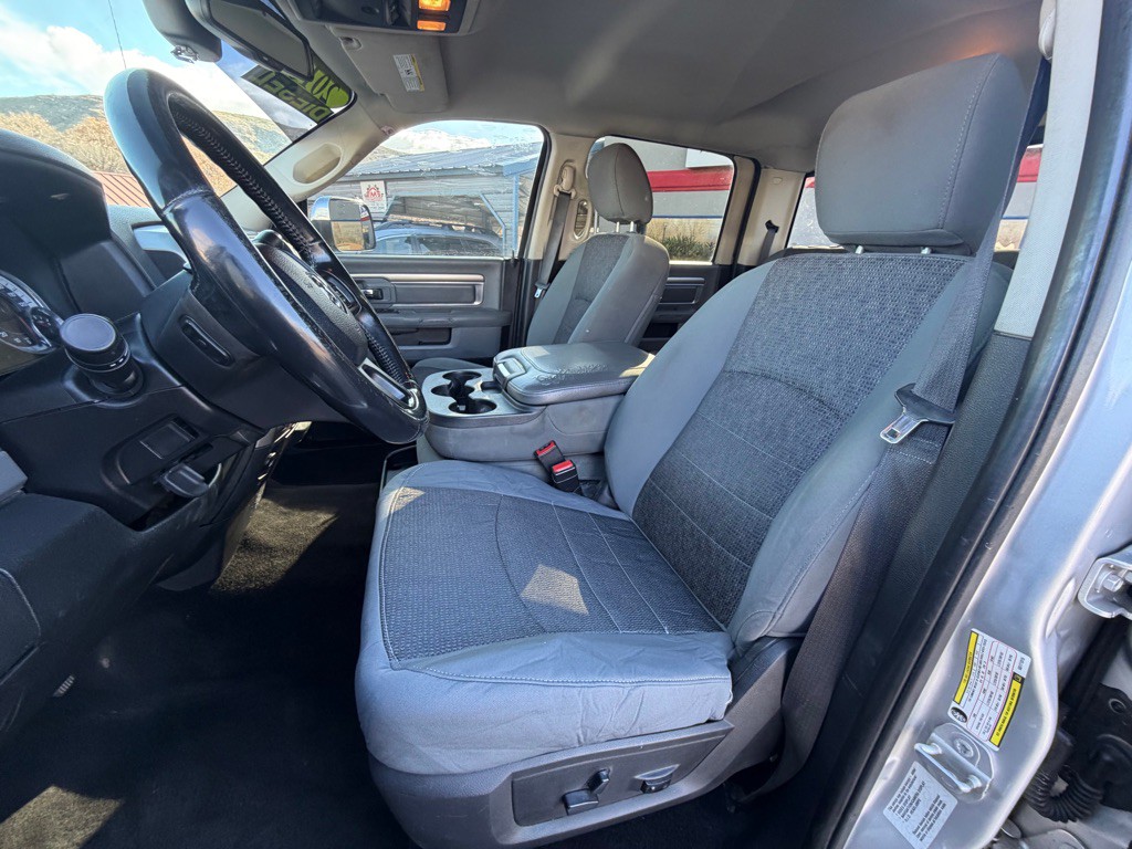 2016 RAM 2500 Image 9