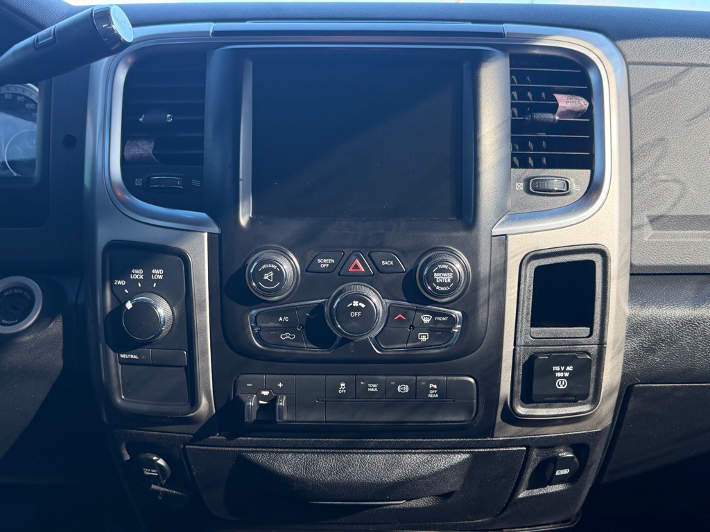 2016 RAM 2500 Image 14