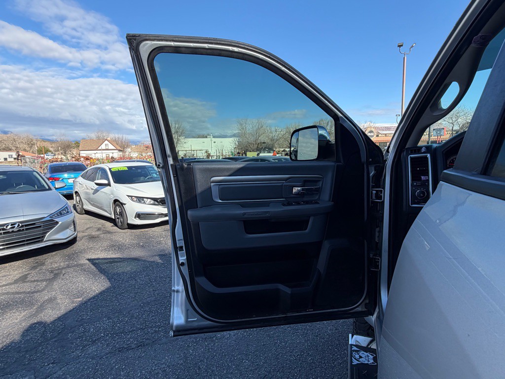 2016 RAM 2500 Image 22