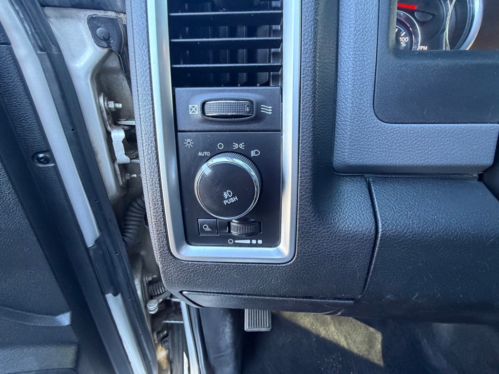 2016 RAM 2500 Image 29