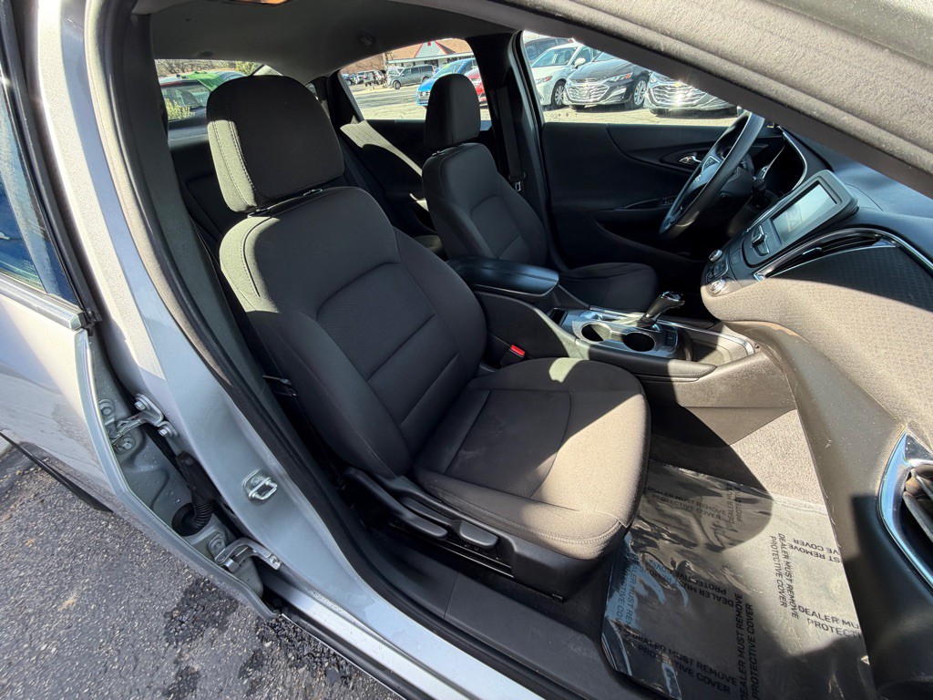 2018 Chevrolet Malibu Image 10