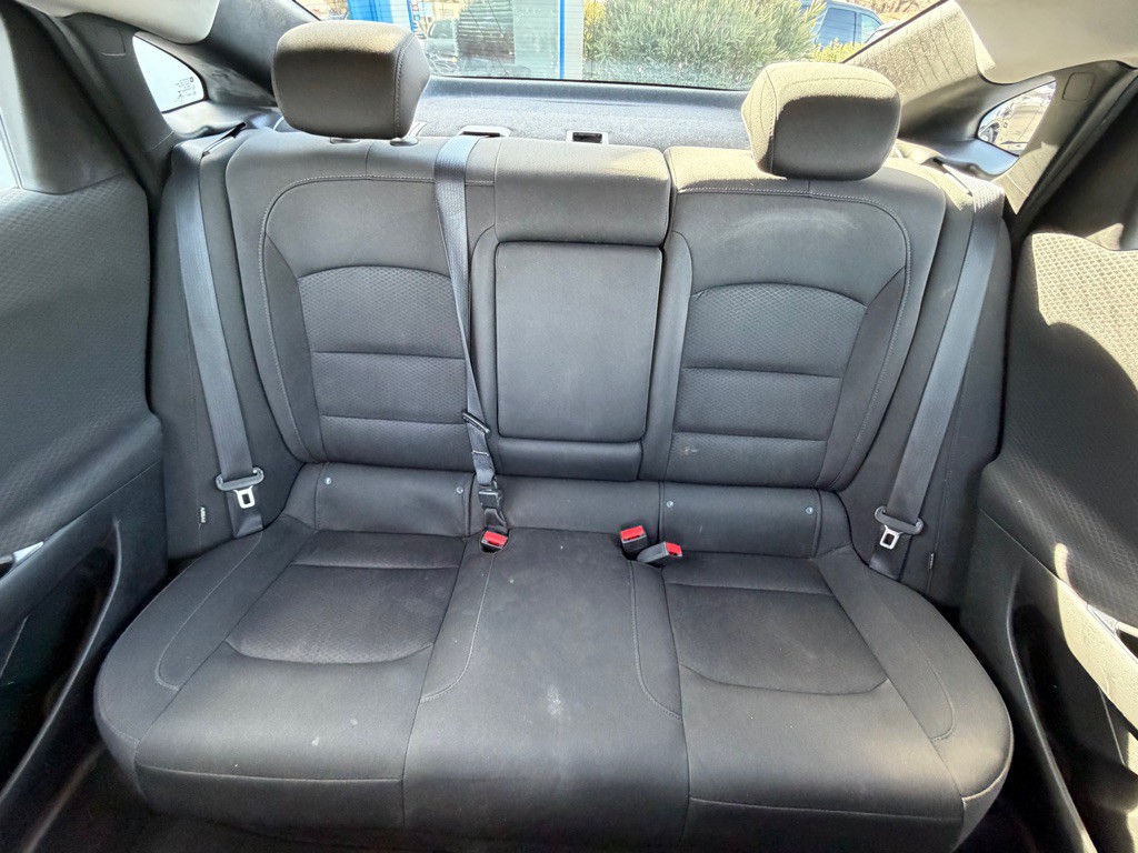 2018 Chevrolet Malibu Image 17