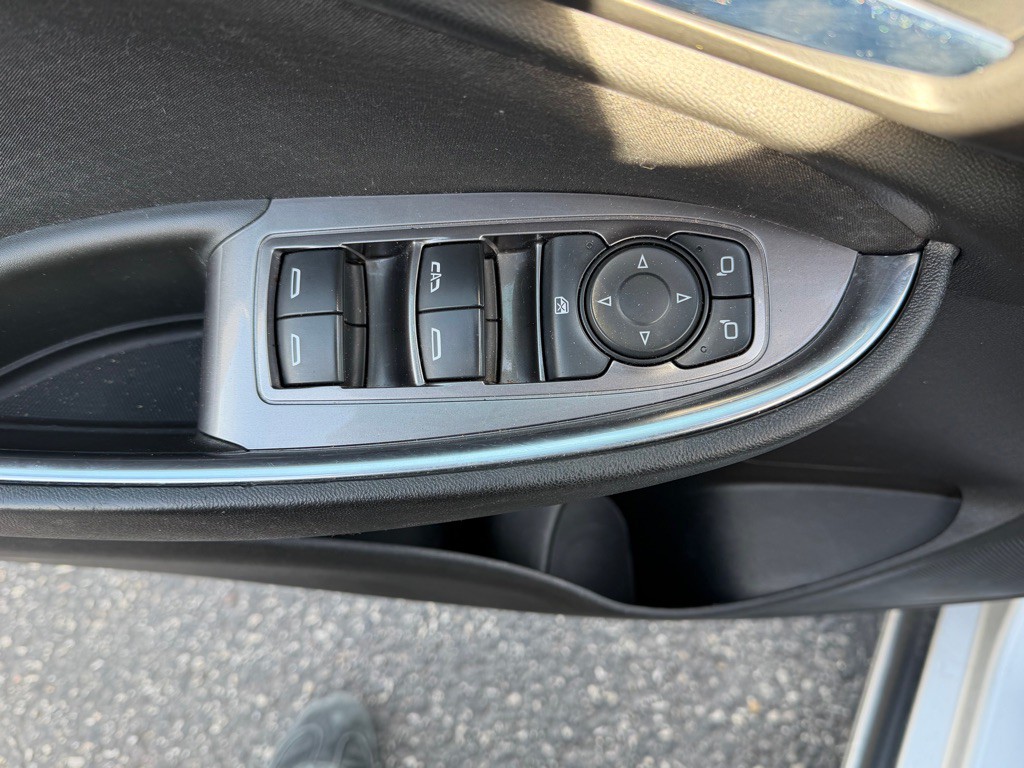 2018 Chevrolet Malibu Image 20