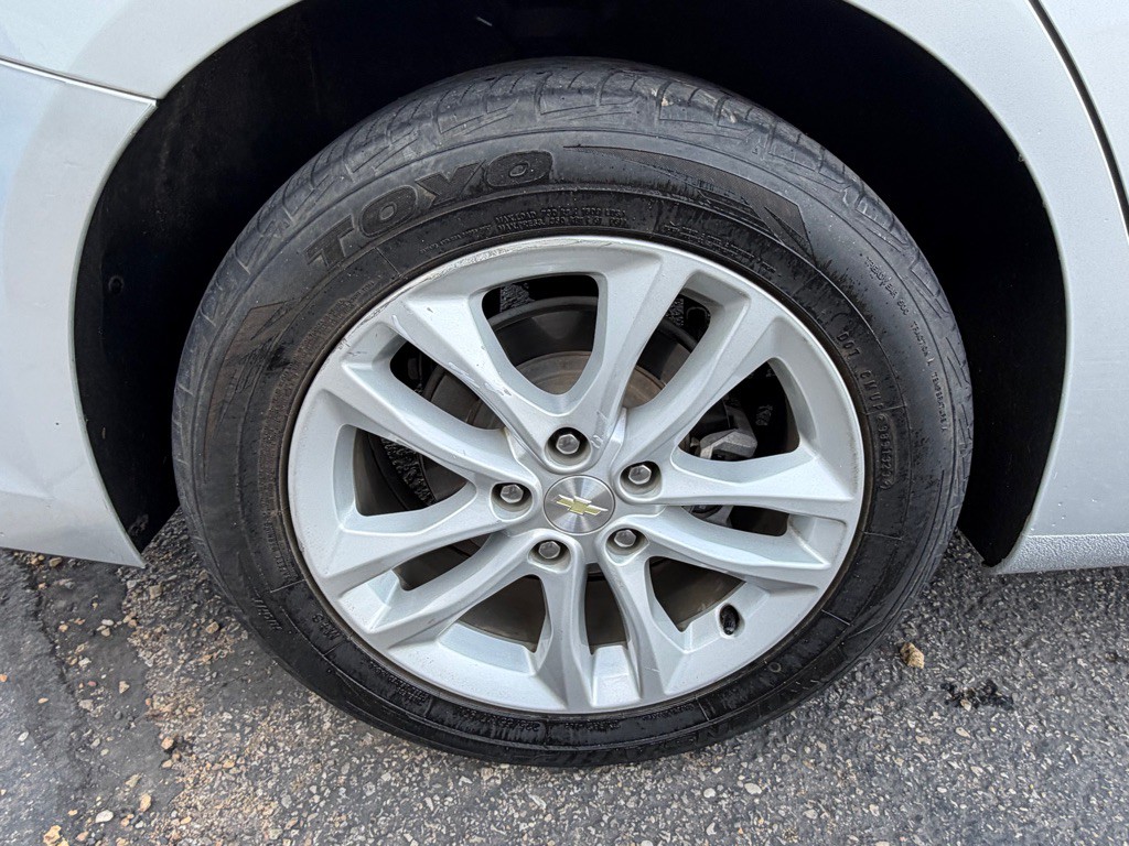 2018 Chevrolet Malibu Image 24