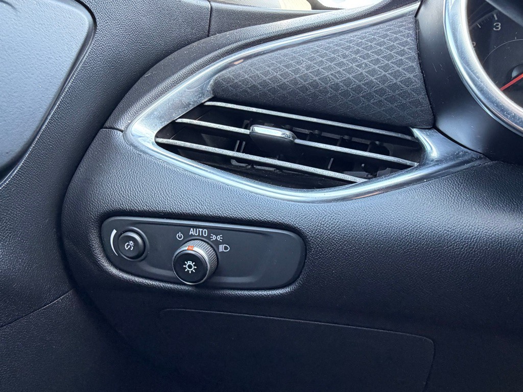 2018 Chevrolet Malibu Image 26