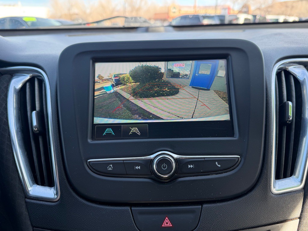 2018 Chevrolet Malibu Image 30