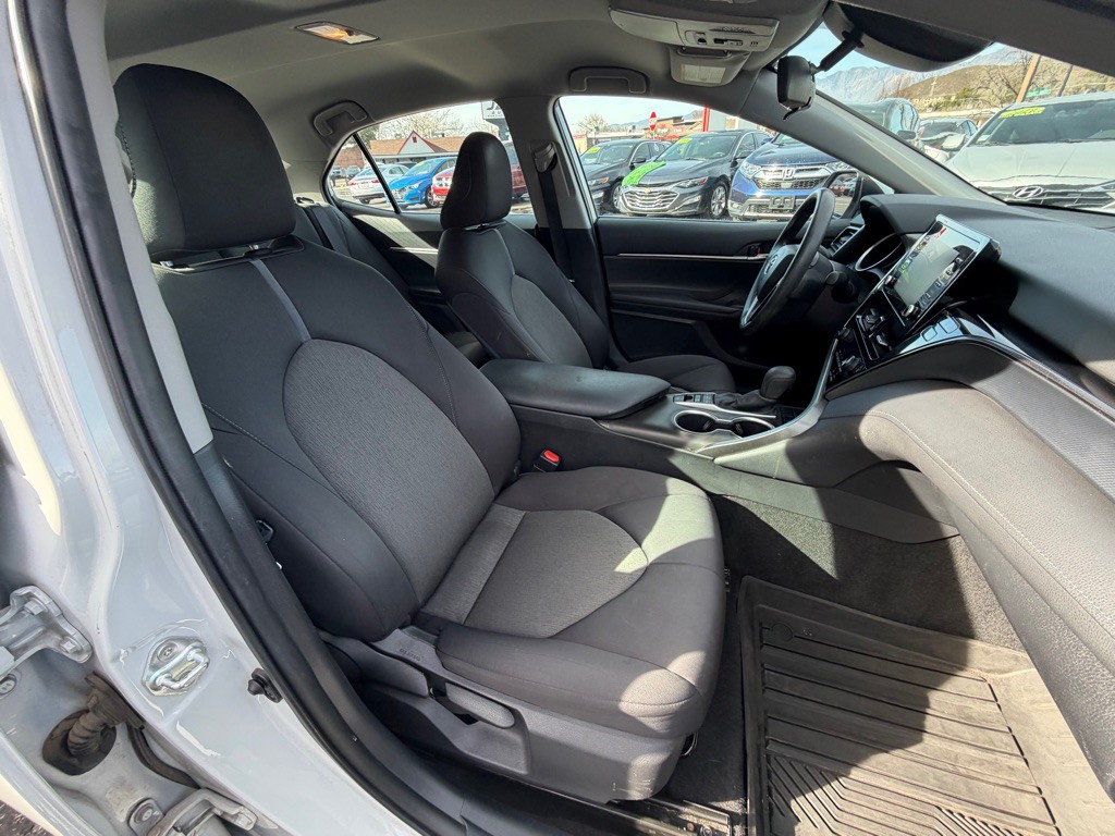 2022 Toyota Camry Image 10
