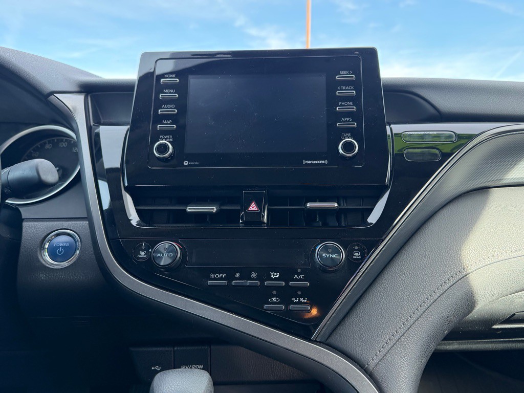 2022 Toyota Camry Image 14