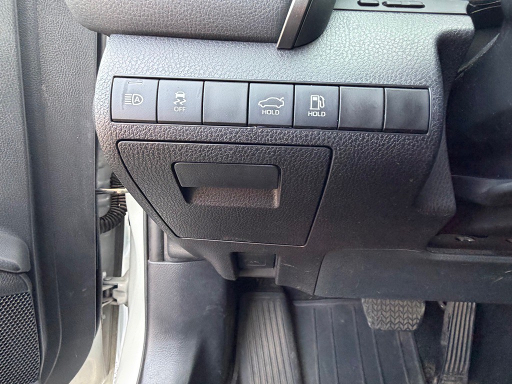 2022 Toyota Camry Image 26