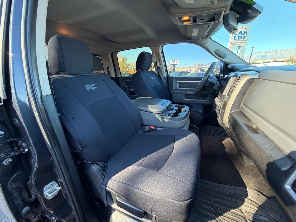 2014 RAM 2500 Image 10