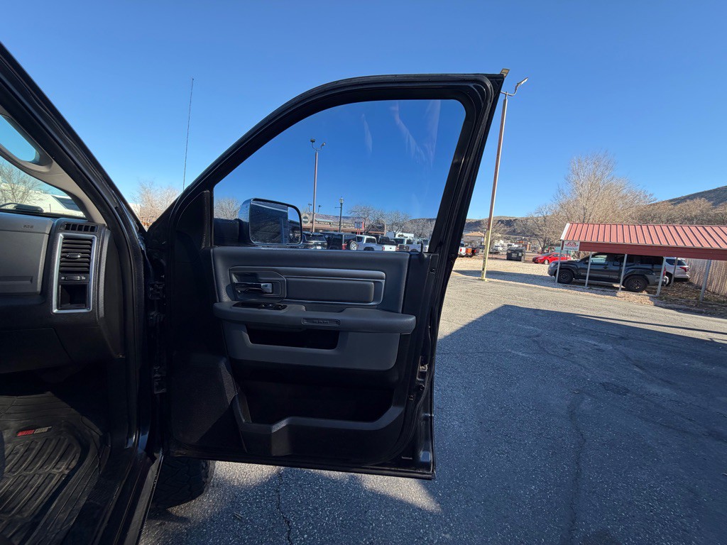 2014 RAM 2500 Image 23