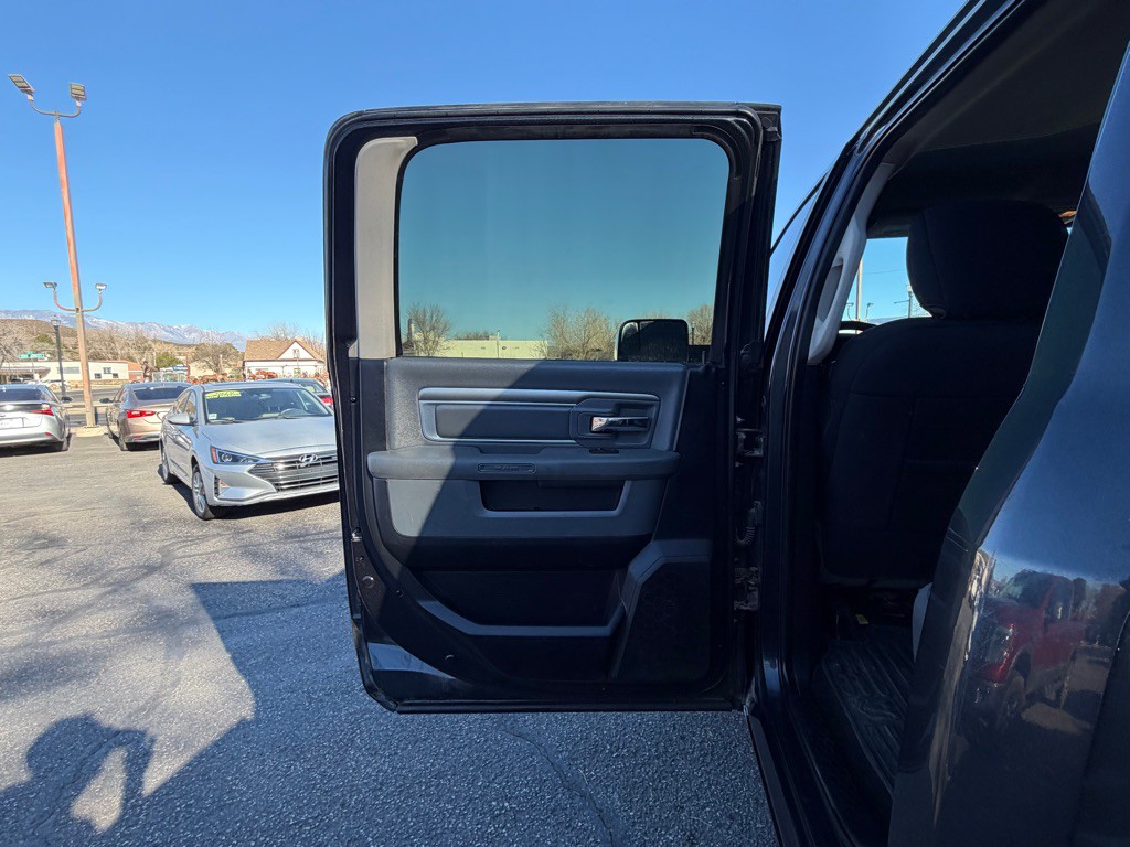 2014 RAM 2500 Image 24