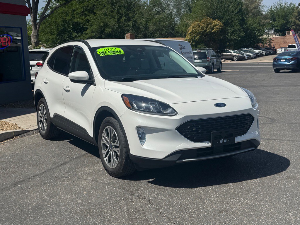 2021 Ford Escape Image 3