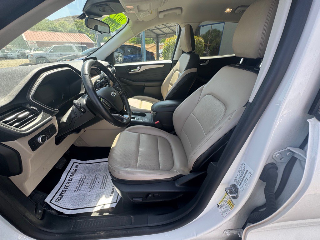 2021 Ford Escape Image 9