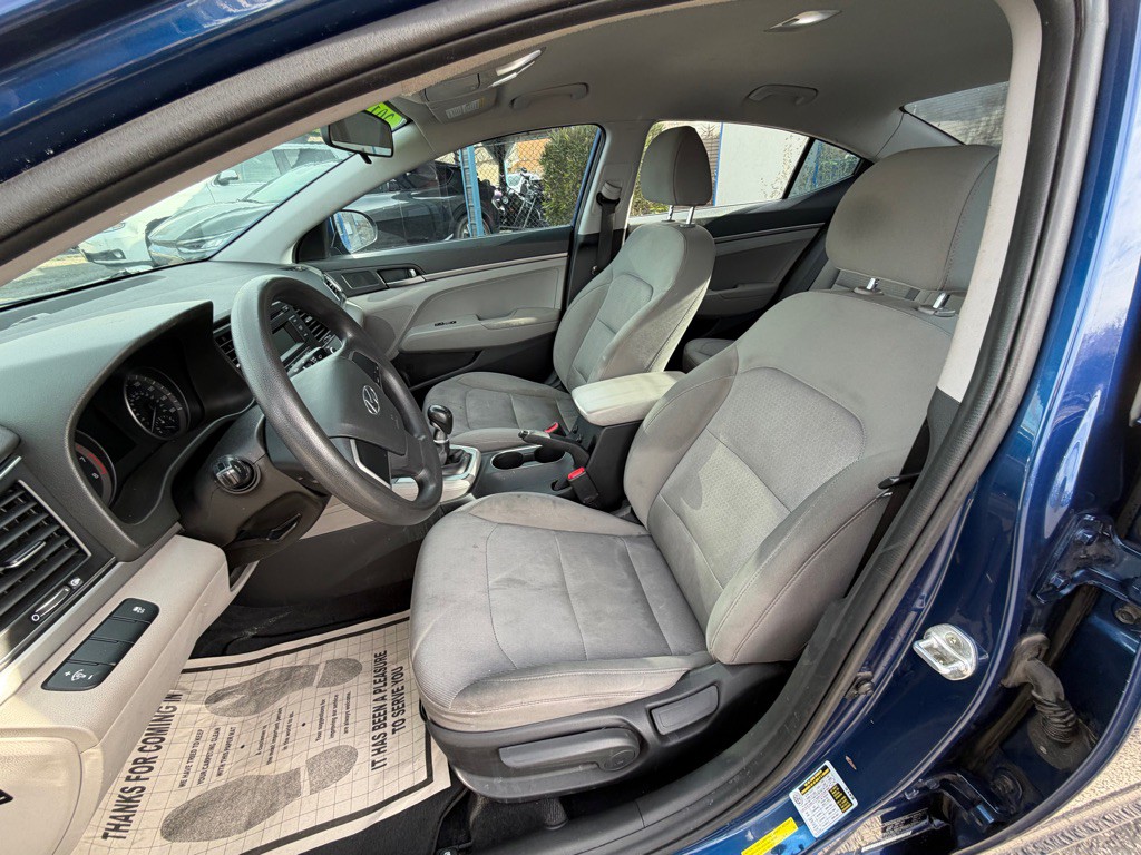 2018 Hyundai Elantra Image 9