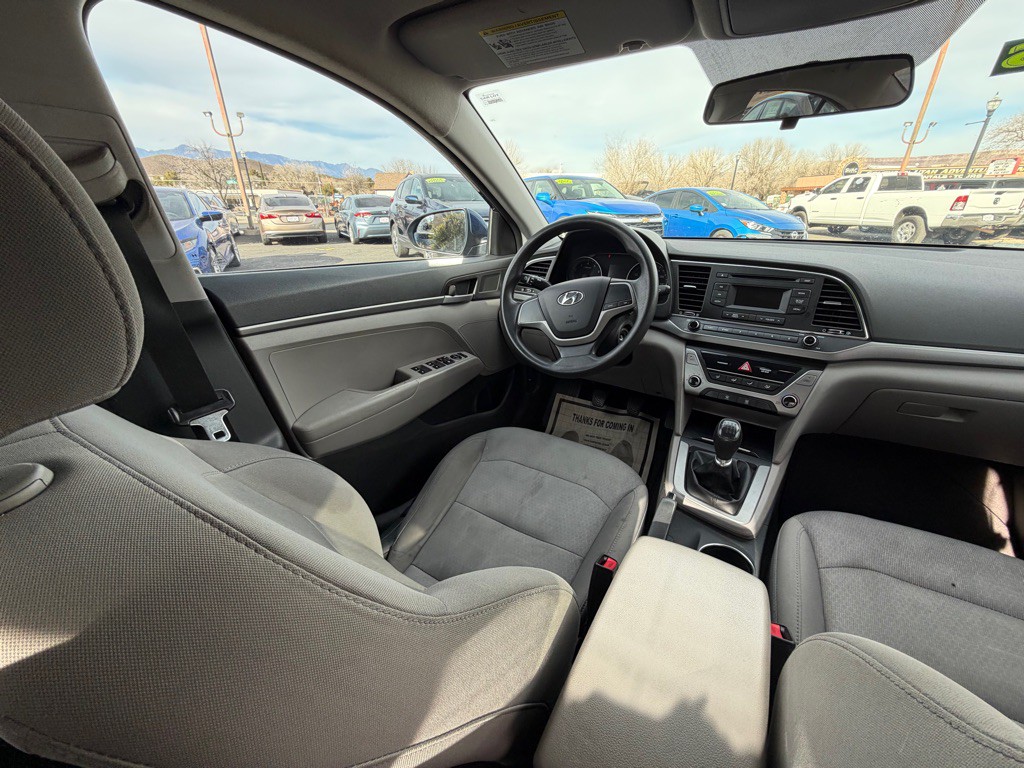 2018 Hyundai Elantra Image 13