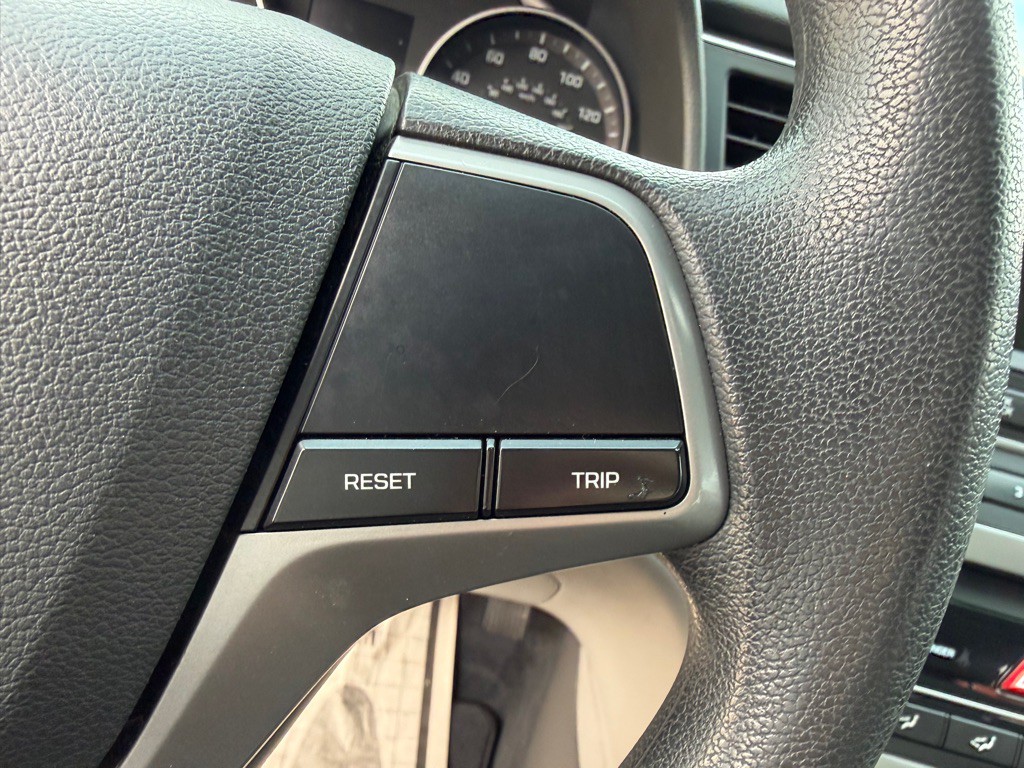 2018 Hyundai Elantra Image 28